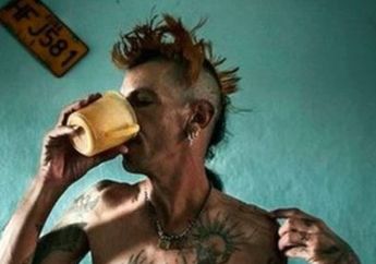 Kisah Los Frikis, Sekelompok Anak Punk yang Sengaja Suntik Virus HIV ke Tubuhnya Sendiri demi Kedamaian Hidup