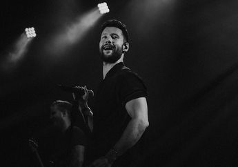 Di Sela Konser Only Human Tur, Calum Scott Menjadi Motivator