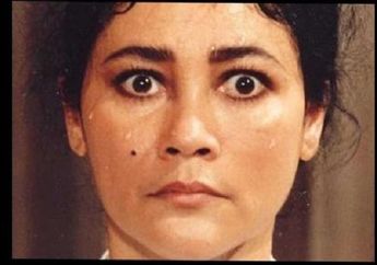 Wajahnya Kelewat Mirip dengan Suzanna, Inilah Sosok Putra Sang Ratu Horor Indonesia, Ternyata Meninggal Dunia Secara Tragis di Usia 17 Tahun