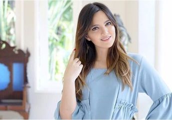 Intip Penampilan Nia Ramadhani Saat Mengenakan Ikat Kepala Bak Putri Arab, Kece dan Cantik!