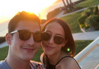 Menjelang Hari Valentine, Mike Lewis Persembahkan Kado Manis untuk Sang Kekasih