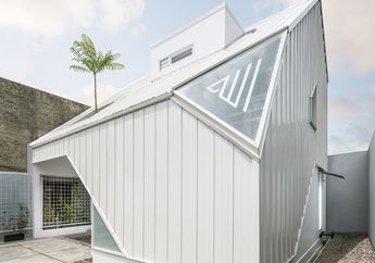 Berlafazkan Allah, Begini Desain Rumah Luas 105M² yang Memaksimalkan Cahaya Matahari