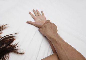 Usai Bercinta Sebaiknya Berbaring Selama 20 Menit Agar Cepat Hamil 