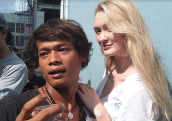 Kisah Nur Khamid yang Menikahi Polly Alexandrea dengan Mahar Ayat Kursi