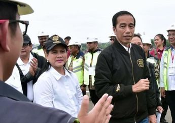 3 Potret Romantis Presiden Jokowi dan Iriana saat Resmikan Tol Trans Jawa, dari Ngobrol Asyik sampai Tatapan Mesra
