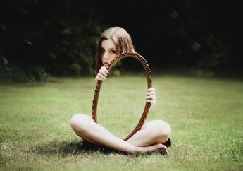 Tes Kepribadian : Seberapa Tinggi Kecerdasan Emosional Kamu? Cek Jawabannya Lewat Hal yang Pertama Dilihat