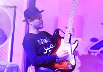 Anak Herman Seventeen Tampak Belum Paham Jika Telah Kehilangan Ayahnya