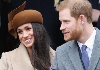 Natal Pertama Sebagai Keluarga Kerajaan, Cantiknya Meghan Berbalut Busana Serba Navy