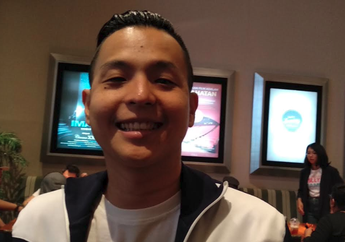 Rayakan Imlek di Jakarta, Ernest Prakasa: Di Rumah Nggak Ada Barongsai