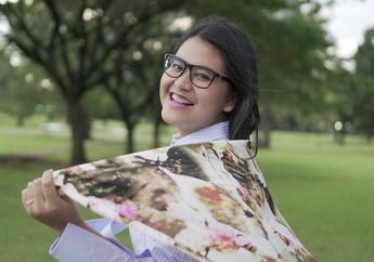 Tampil Beda dari Biasanya, Begini Penampilan Kahiyang Ayu dengan Gaya Makeup Bold