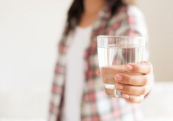 Tips Kecantikan dengan Minum Air Hangat Tiap Pagi, Tak Perlu Lagi Pergi ke Dokter atau Diet Ekstrim!