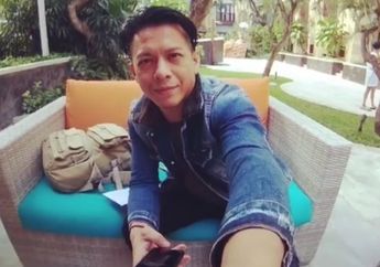 Bikin Ngakak! Berlibur Ke Jepang, Ariel Noah Tetap Bawa Benda Ini Diranselnya