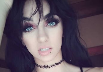 Nekat Sumpal Pembalut ke Mulut Lawannya Saat Bertanding, Berikut 5 Fakta Priscilla Kelly, Pegulat Wanita WWE yang Kontroverisal