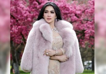 Pakai Kemeja Harga 11 Jutaan Rupiah, Penampilan Simpel Syahrini Curi Perhatian