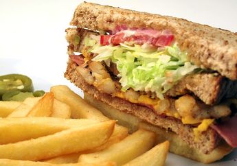 Jangan Dibiasakan Konsumsi Makanan Siap Saji, Bisa Membuat Jumlah Sperma Sedikit