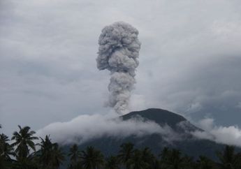 Gunung Ibu di Halmahera Meletus, Ternyata Sudah Terjadi Hampir Setiap Hari Selama 3 Bulan Terakhir