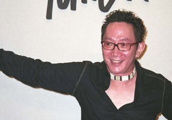 Kagumi Sosok Robby Tumewu, Seorang Fans Datangi Rumah Duka