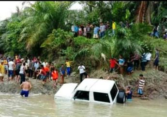 Pakai Rakit Untuk Sebrangkan Mobil di Sungai, 1 Keluarga Tewas Tenggelam