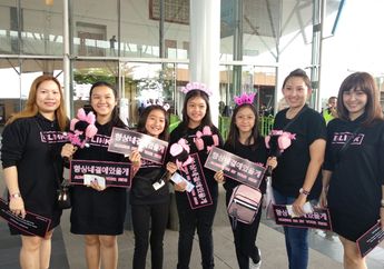 Serunya Ibu dan Anak Nonton Konser BLACKPINK di Jakarta, Sampai Bikin Baju Kompakan!