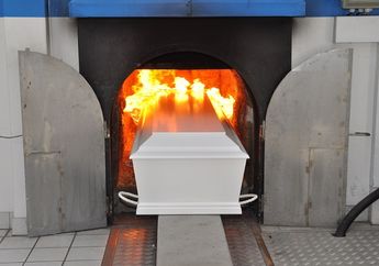 Tragis, Gara-gara Tak Juga Hamil Setelah 10 Tahun Menikah, Wanita Ini Disiksa Mertua hingga Nyaris Dibakar Hidup-hidup