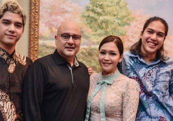 6 Penampilan Paling Mahal Maia Estianty Setelah Menikah dengan Irwan Mussry, dari Jaket Rp 50 Juta sampai Celana Kulot Rp 30 Juta