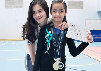 Pasca Terjerat Skandal Video Mesum, Curahan Hati Cut Tari untuk Putri Satu-satunya: Dia Rem Kehidupan Saya