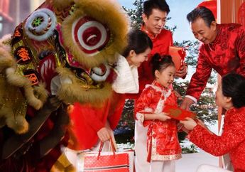 Imlek 2019: Mengintip Arti Tradisi Unik Warga Tionghoa Saat Tahun Baru, dari Main Kembang Api Hingga Makan Jeruk