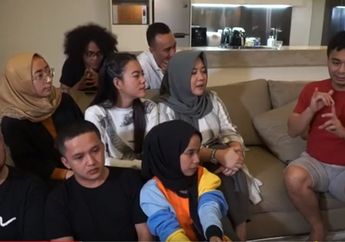 Ngobrol dengan 'Bos' Hantu Berwujud Binatang, Raditya Dika Akhirnya Tahu Alasan Para Hantu Betah di Rumahnya 