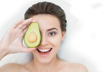 Punya Kandungan Sehat, 5 Makanan Ini Bisa Jadi Skincare Alami loh!