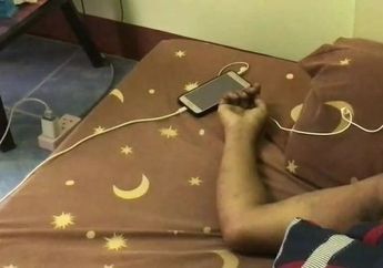 Terjadi Lagi! Pria Thailand Tersengat Listrik Saat Gunakan Earphone Pada Ponsel yang Sedang Di-charge
