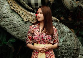 Outfit Kondangan ala Michelle Ziudith yang Super Charming. Manis!