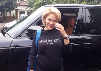 Syahrini dan Reino Barack Nikah, Nikita Mirzani: Yang Tajir Orangtuanya