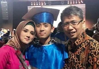 Ahmad Dhani Dipenjara, Beredar Video Mulan Jameela Saat Ketemu Mantan Suami