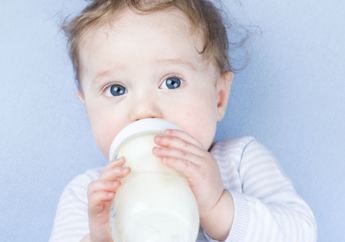 Giginya Baru Tumbuh untuk Pertama Kali, Bayi 1 Tahun Ini Malah Dipaksa Nikah Sama Anjing Lokal, Begini Kisahnya!