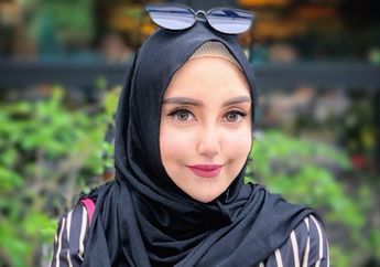 Salmafina Sunan Pamer Foto Tanpa Hijab, Sudah Mantap?