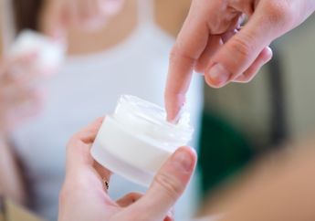 Heboh! Diduga Karena Pemakaian Losion Pemutih Badan Palsu, Tubuh Wanita Ini Penuh Cakaran Menyerupai Stretch Mark