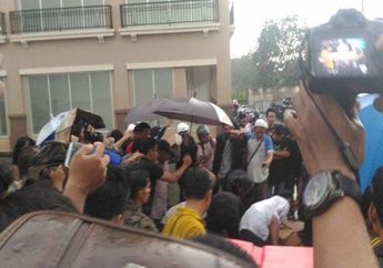 Perekam Video Bunuh Diri Tyas Sancana Ramadhan : 'Loncat-loncat' Sambil Tertawa 