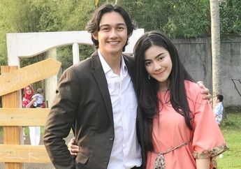 4 Gaya Manis Felicya Angelista, Pacar Caesar Hito Pakai Outfit Pink!