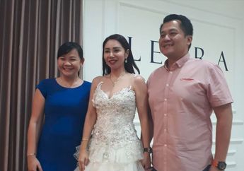 Femmy Permatasari Kerepotan Bawa Gaun Pengantin ke Selandia Baru