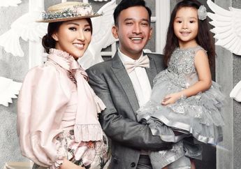 Sambut Kelahiran Anak Kedua, Ruben Onsu dan Sarwendah Gelar Syukuran 7 Bulanan Bertema Budaya Jambi, Intip Potretnya!