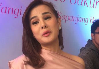 Astrid Tiar Kaget Dengar Curhatan Anak Sulungnya Soal Guru Ganteng