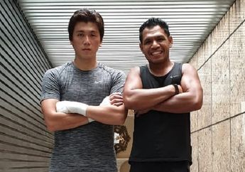 Bikin Penasaran Netizen, Pelatih Muay Thai Reino Barack Edit Foto Pengantin