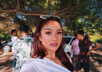 Seksi dan Modisnya Marion Jola Saat Kenakan Bodycon Dress, Fotonya Dikomentari Ribuan Netizen di Instagram!