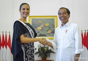 Momen Lucu Saat Presiden Jokowi Berjabat Tangan dengan Miss Universe 2018, Netizen: Jokowi Grogi Ketemu Wanita Tercantik Dunia