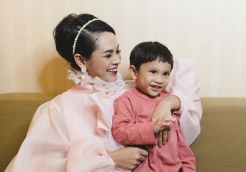 Andien Unggah Foto Naik MRT Bersama Kawa, Captionnya Bikin Netizen Auto Nyanyi