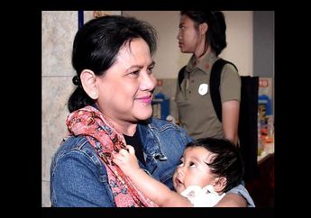 Manis dalam Kesederhanaan, Intip Detail Penampilan Iriana Jokowi Saat Uji Coba MRT Bareng Selebriti Indonesia!