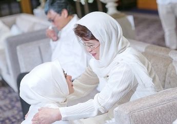 Bergelimang Harta, Jaket Mewah Ibunda Reino Barack Curi Perhatian Netizen Mahal Banget!