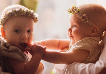 Sang Ayah Curiga Salah Satu Bayi Kembarnya Tidak Mirip Dengannya, Setelah Lakukan Tes DNA Terungkaplah Belang Sang Istri