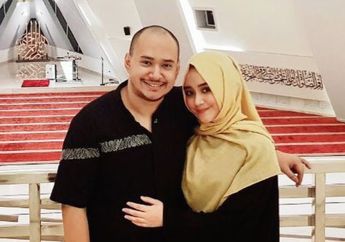 Selamat! Husein Alatas Dikaruniai Anak Pertama Berjenis Kelamin Laki-laki