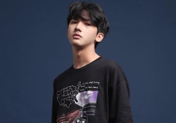 Ari Irham 'Diperlihatkan' Sepasang Kaki Pucat Saat Syuting Film Horor Fantasi